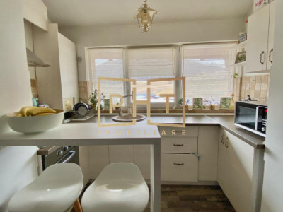Apartament 3 camere, 2 bai, pe doua niveluri, dressing, 70 mp, balcon, Florilor