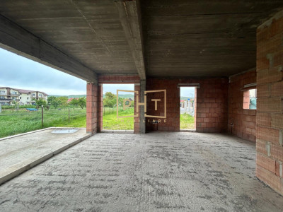 Duplex de vanzare cu 4 camere, 130 mp, zona Sesul de Sus!