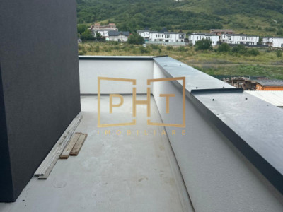 Apartament de vanzare 2 camere si terasa, parcare, zona Terra Floresti