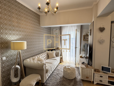 Apartament 3 camere, 2 bai, etaj intermediar, balcon, parcare, zona Mega Image