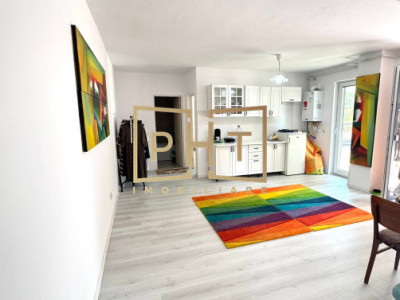 Apartament de vanzare, 3 camere, 52 mp, terasa 75 mp, zona Somesului!