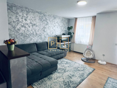 Apartament 3 camere, etaj intermediar, balcon, garaj, boxa, zona Eroilor