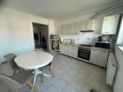 Apartament de vanzare cu 2 camere, 53 mp, zona Porii!