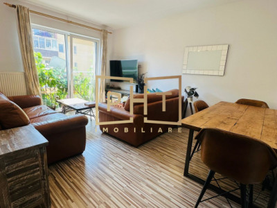 Apartament de vanzare cu 2 camere, 55 mp, zona Porii!