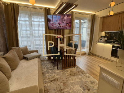 Apartament 2 camere, 43 mp + terasa 12 mp, zona Terra