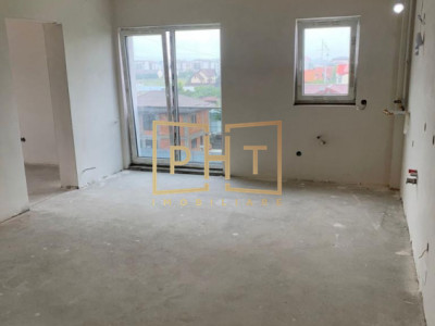 Apartament 3 camere, balcon, etaj intermediar, parcare, Tineretului