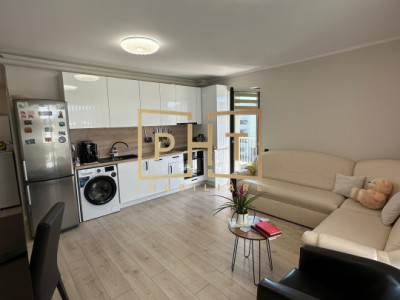 Apartament de vânzare cu 3 camere, 58 mp, zona Eroilor!