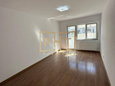 Apartament de vânzare cu 3 camere, 55,6 mp, balcon, zona Terra!