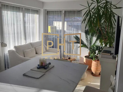 Apartament de vanzare, 3 camere, 60 mp, zona Florilor!