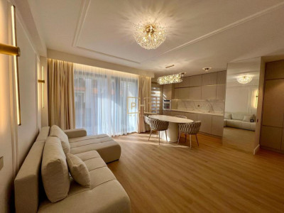 Apartament cu 3 camere  de vânzare, 73 mp, zona Între Lacuri/Iulius Mall!