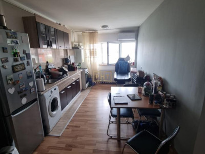 Apartament cu 2 camere, 39 mp, zona Florilor!