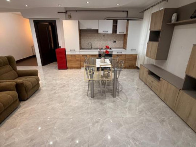 Apartament cu 2 camere de închiriat, 56 mp, zona Florilor!